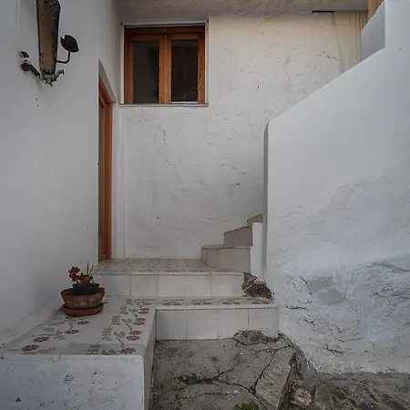 Bonita Casa Panoramica Con Patio