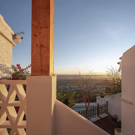 Bonita Casa Panoramica Con Patio Holiday home